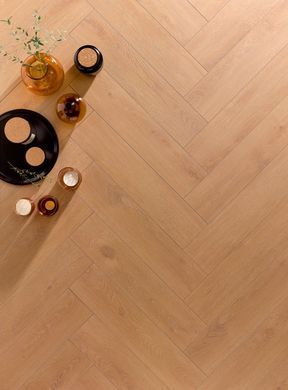 Ламінат Alsapan Alsafloor Elegant Baton Rompu V4 Herringbone 8 мм EBR 525 Дуб Калиссон